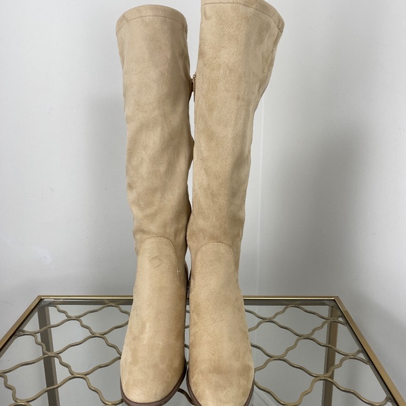GROOVE Beige Faux Suede Go-Go Boots Stretch Boots Size 7.5, 2.75" Heel - Picture 4 of 11
